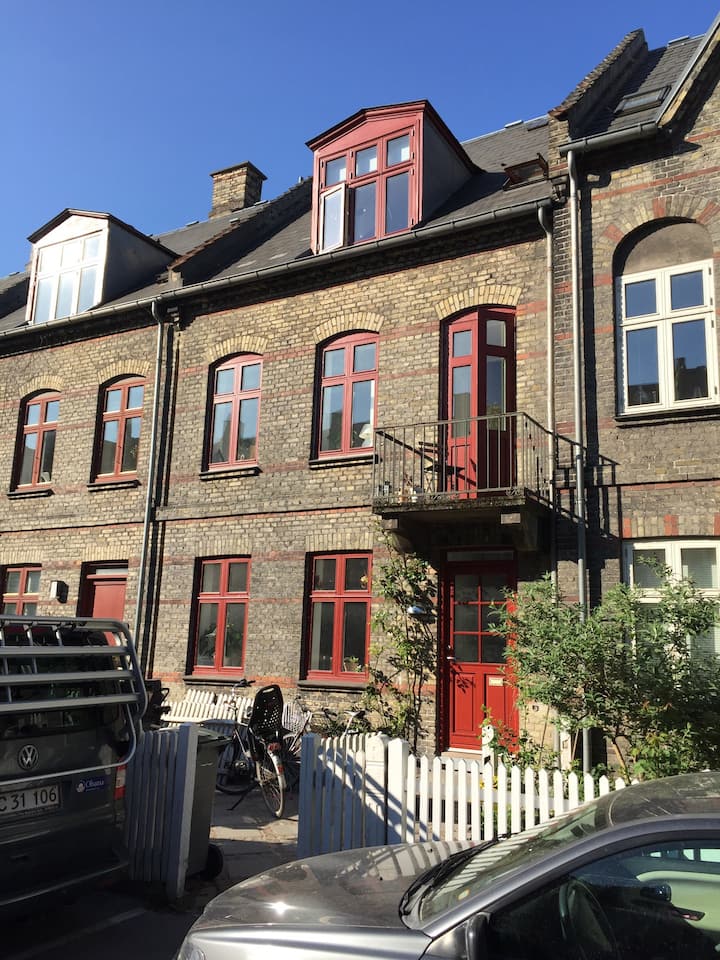 Charming Townhouse At The Lake In The City Center - Kopenhagen
