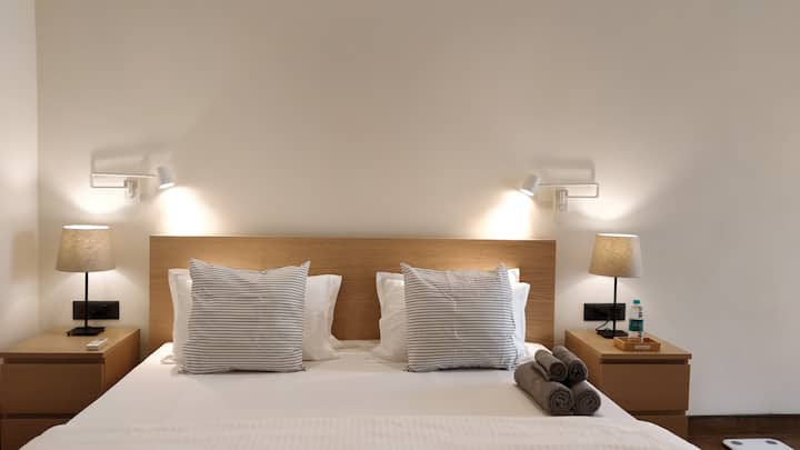 Luxurious Room, Wifi, 50" Tv, 2kms From Airport - Kalkutta