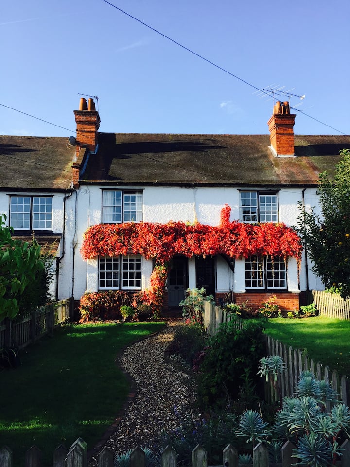 Pretty Cottage In Rural Hamlet Just Outside Henley - Marlow