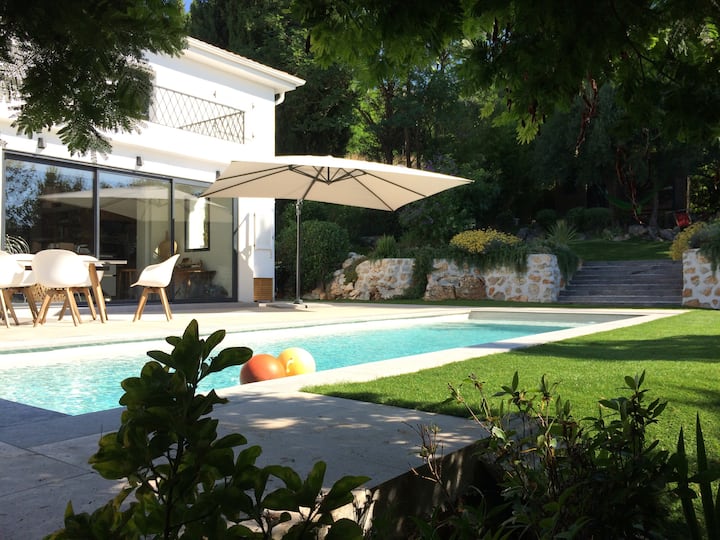 Superb House Equipped With Teleworking, 5 Bedrooms, Vence (06) - Saint-Paul-de-Vence