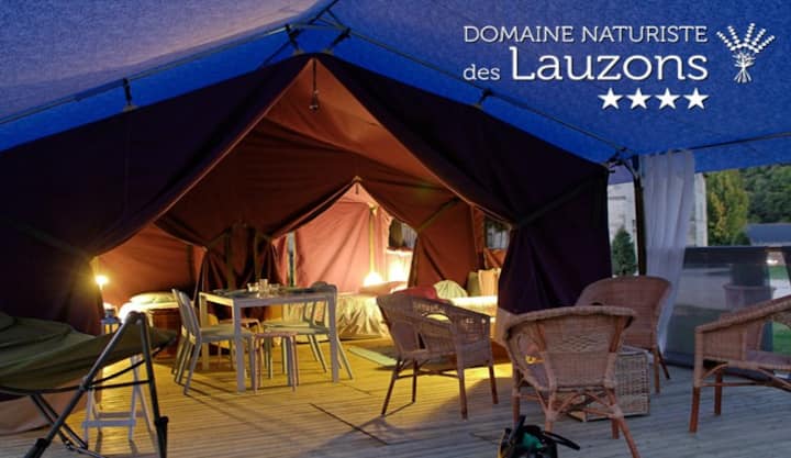 Lodge En Camping Naturiste "Les Lauzons" - Banon