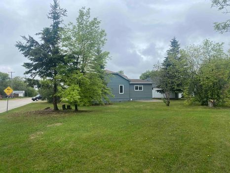 Searching cheap apartment in The Pas? Try cozycozy!