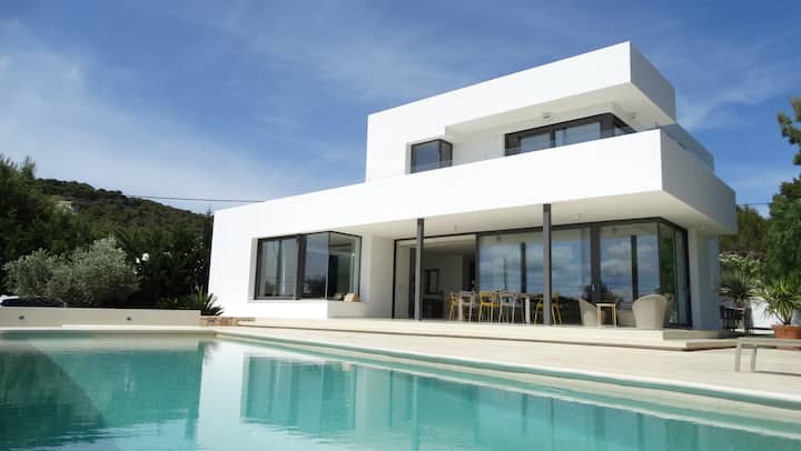 Ibiza Luxury Villa - Exquisite Contemporary Lifestyle In The Heart Of Ibiza - Ibiza