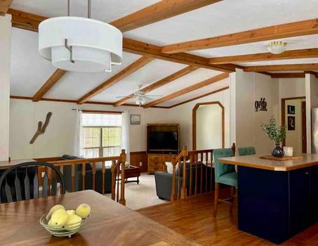 Bully Hill Vineyards, Hammondsport airbnb, hotels and vacation rentals