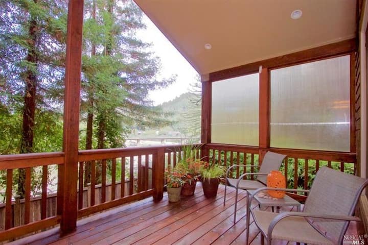 Riverview ~ Hot Tub! Views Of The River & Redwoods - Monte Rio, CA