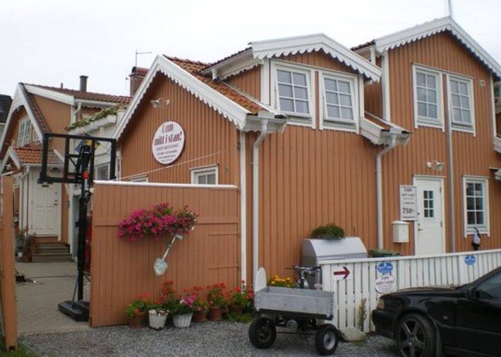 Mini-hotell I Hjärtat Av Grebbestad - Tanumshede