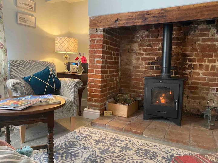 Jasmine Cottage, Cosy Private Rural Retreat - Diss