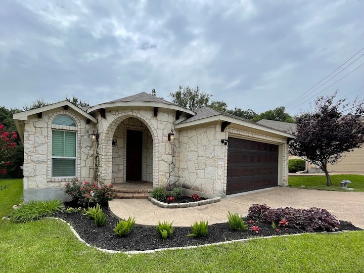4bd Spacious Home In Quiet Community *Pet Friendly - Round Rock