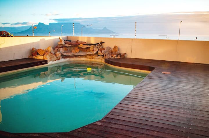 Relaxing Beach Front Villa With Spectacular Views - Parklands, Cape Town