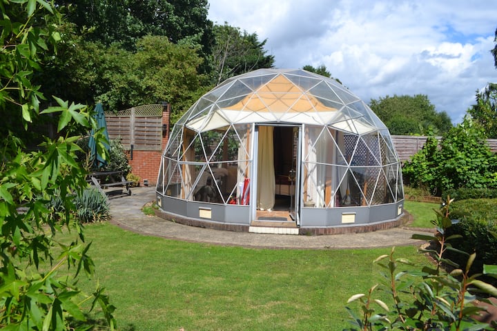 Seclusion In The Dome! (+Hot Tub - From £35 Extra) - Harpenden