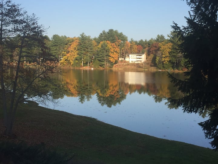Beautiful, Cozy And Serene 2br Lakefront Home - Pawtuckaway State Park, Nottingham