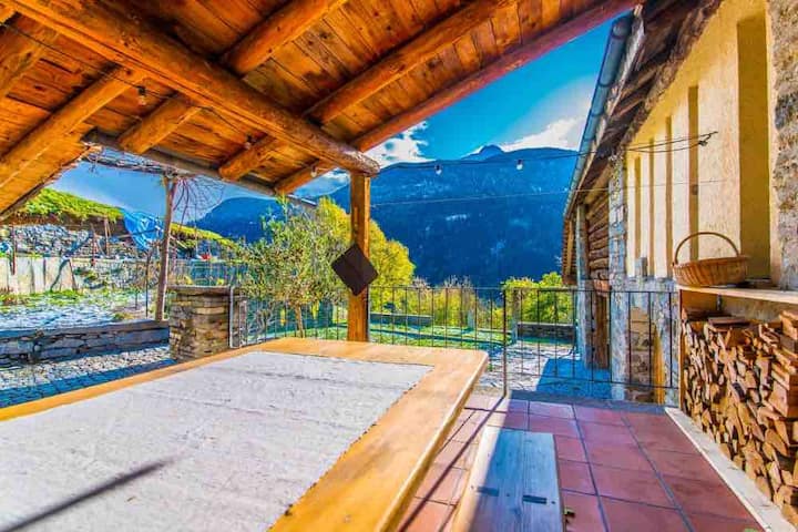 La Val. Swiss Alpine Cottage With Southern Flavor - Olivone