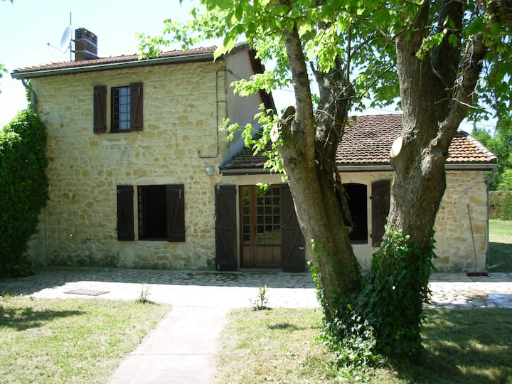 Restored Country House, 4 People 2200sqm Meadow, 2 Terraces - Lesparre-Médoc