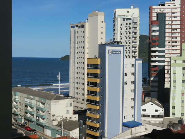 Confortável E Muito Bem Localizado 50 M Da Praia - Balneário Camboriú