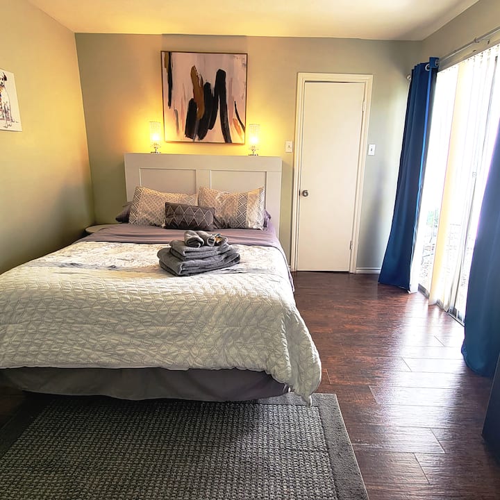 Private Rm Walkable To  Twu Near Unt - Denton, TX
