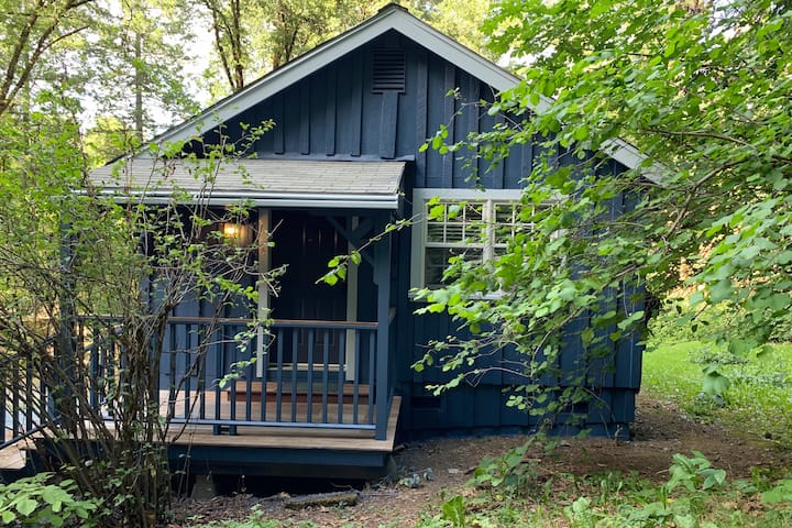 Creekside Cottage:- Relax In Nature, Walk To Town! - Nevada City, CA