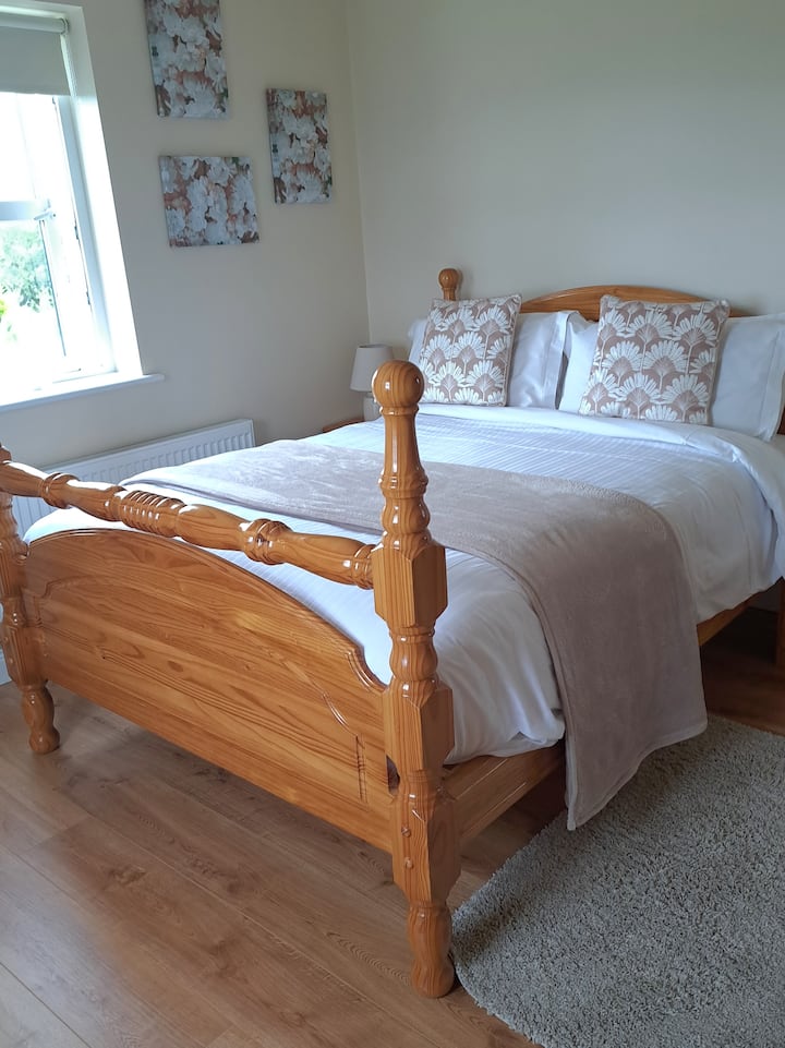 Seaview Upstairs Double Room  Mountcharles Donegal - Donegal