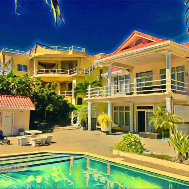 Bago Beach House: Oceanfront - Trinidad y Tobago