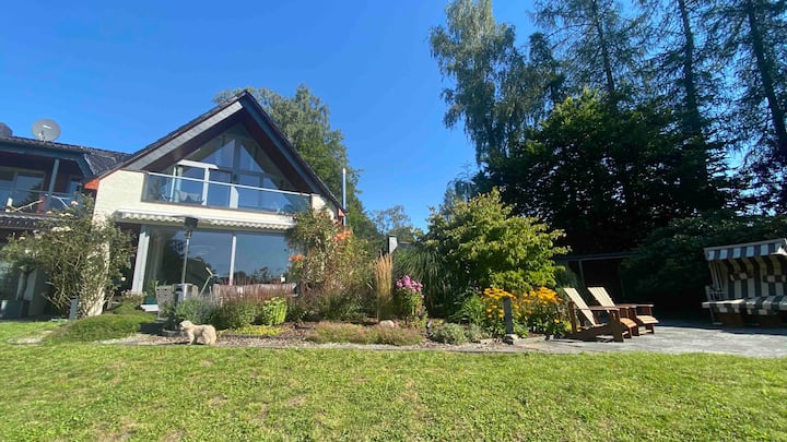 Exklusive Wohnung Mit Garten Und See-zugang - Trittau