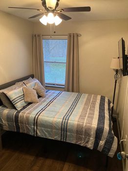 Triangle Lake, Middletown airbnb, hotels and vacation rentals