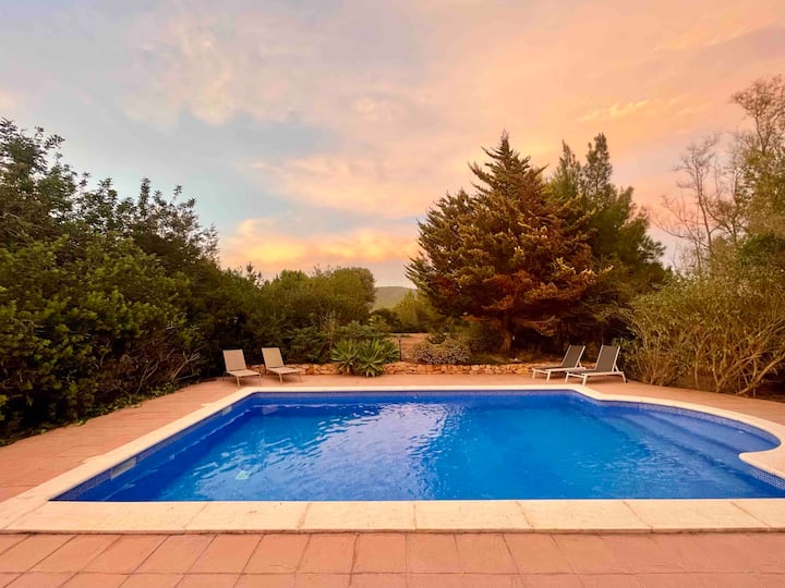 Beautiful Country Villa In Cala Jondal - Ibiza Airport (IBZ)