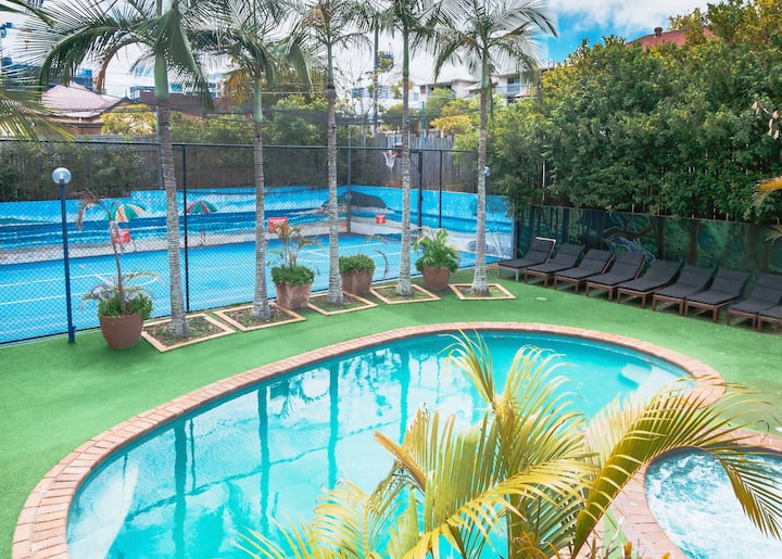 Brisbane Backpackers Resort - 8 Bed Shared Dorm - 索爾茲伯里
