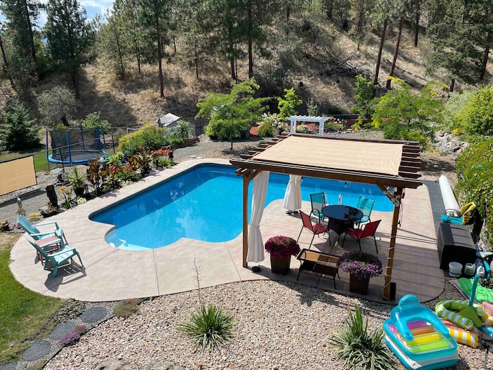 Hits The Spot. Heated Pool. Jump In ! - Lake Country
