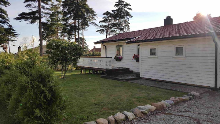 Cottage With Nice Ocean View - Strömstad