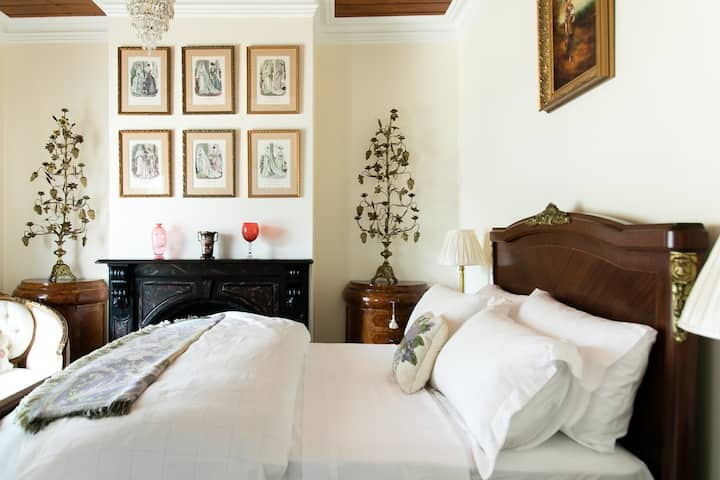 Wiltshire House  Adults Only Stylish Escape - New - Maldon