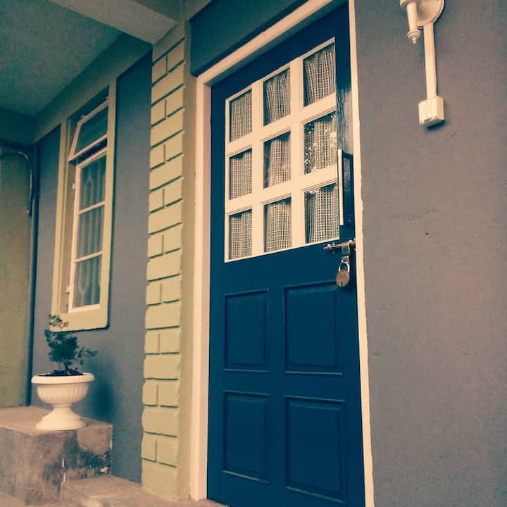 The Gaff In Kalimpong-blue Door(vacation Home) - Kalimpong