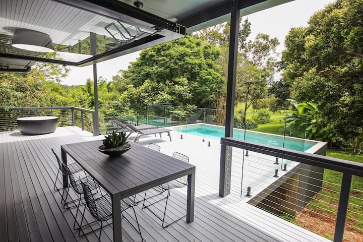 Wild Sparrow Lodge - Luxe Country Escape With Pool - Maleny