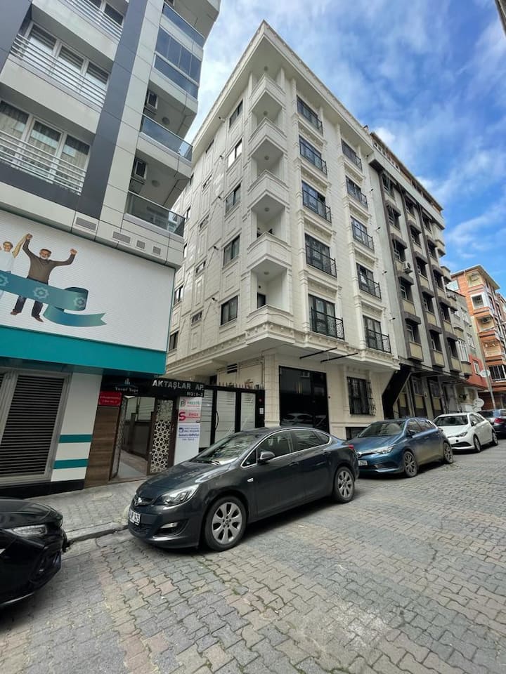 For 3 People Or Family F24 - Bakırköy