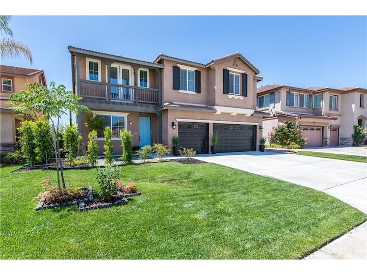 Monthly Luxury Residential Rental - Murrieta, CA