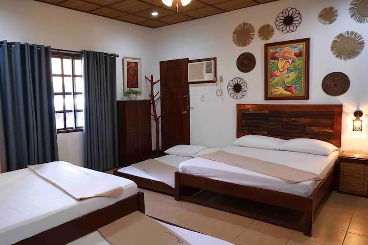Family Suite In Beachfront Resort - Lingayen
