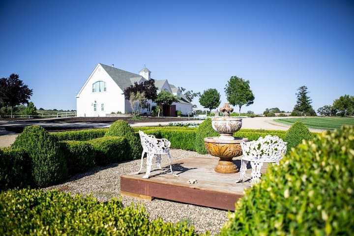 Paso Robles Carriage House Suite + Beautiful Views - Cass Winery, Paso Robles