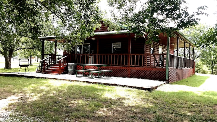 Your Own Private Log Cabin On A 1155 Acre Ranch. - Ada, OK