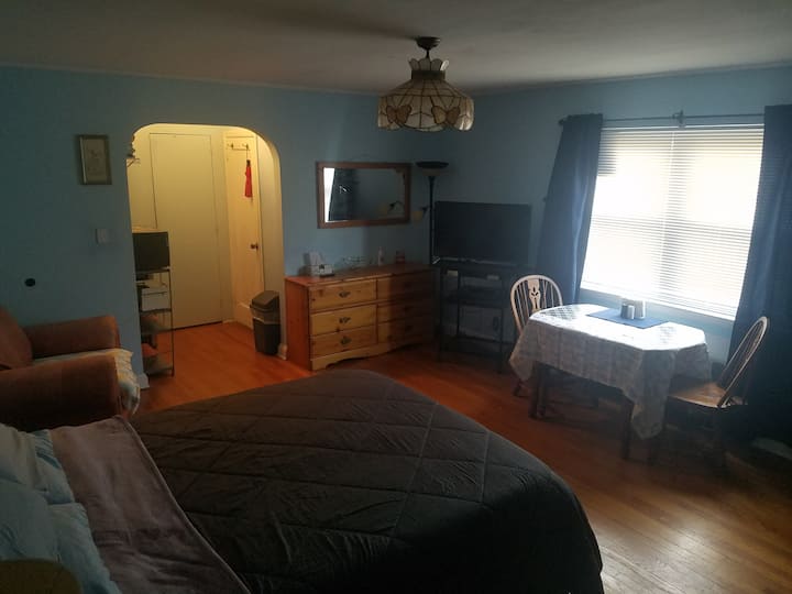 Private Cozy Suite & Bathroom Right By The Beach - Long Beach, NY