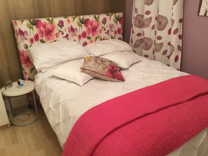 Cardiff City Events Easy Access  Double Room B & B - Barry