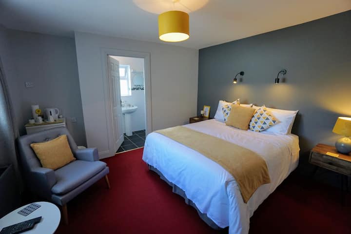 Room 3 - Triple - The Willows Guesthouse - Dunfanaghy