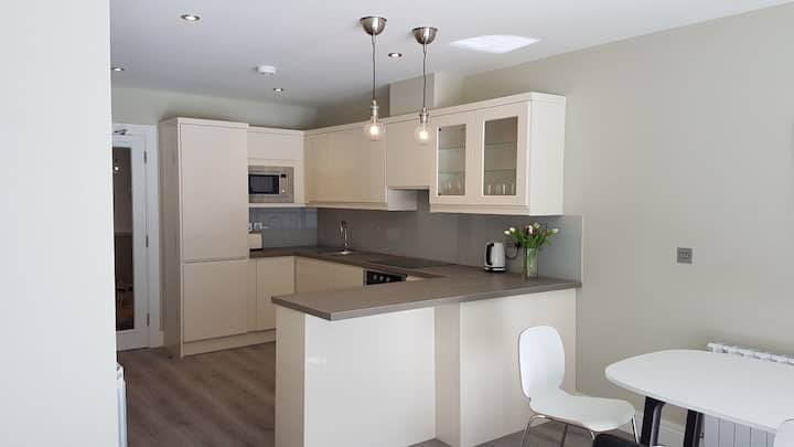 A New Spacious Two Bedroom Apartment In Salthill. - Galway