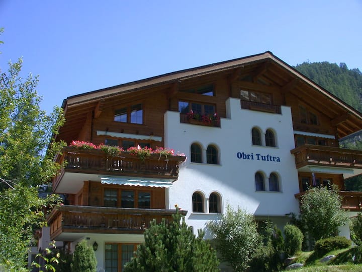 Zermatt Room With Use Of Kitchen/balcony View - ツェルマット