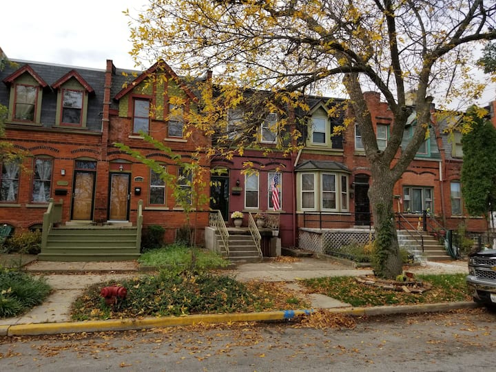 Historic Pullman Home-style Comfort & Great Locale - Burnside - Chicago