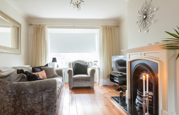 Luxurious King Sized Bedroom Dublin - Donabate
