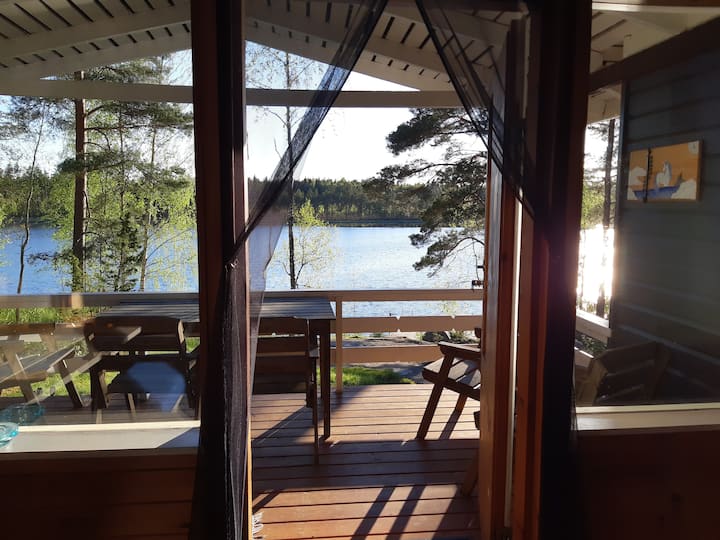 Viehättävä Mökki /A Cosy Cottage By The Lake - Lappland