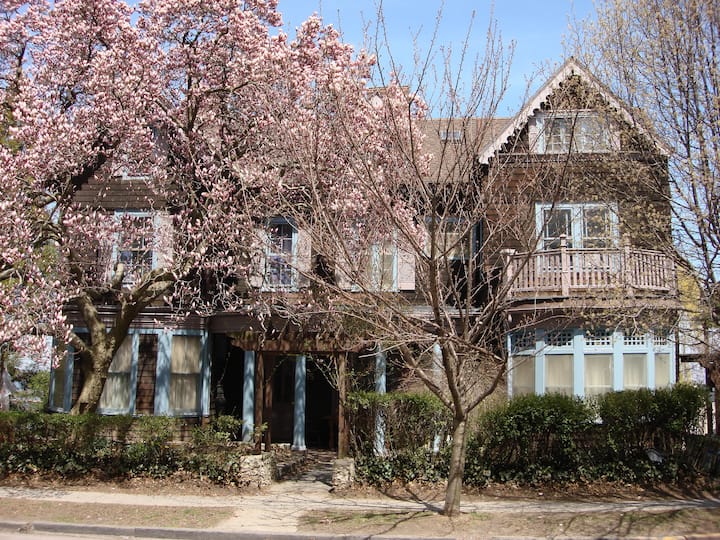 Magnolia House Saint George - New Dorp - Staten Island NY