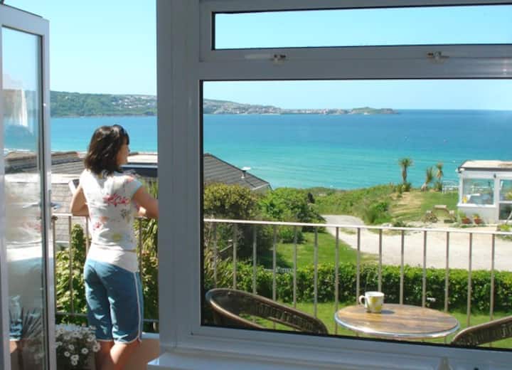 Beach Apartment With Amazing Views - Hayle
