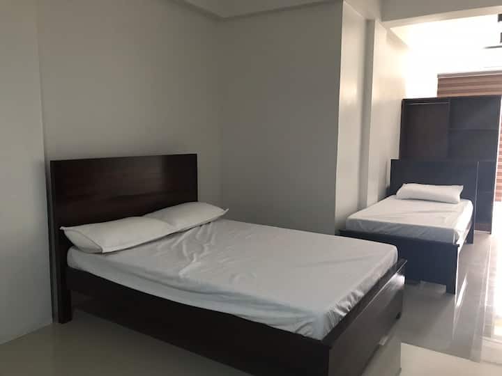 Rose Apartelle Room B (Located At The City Center) - Lucban