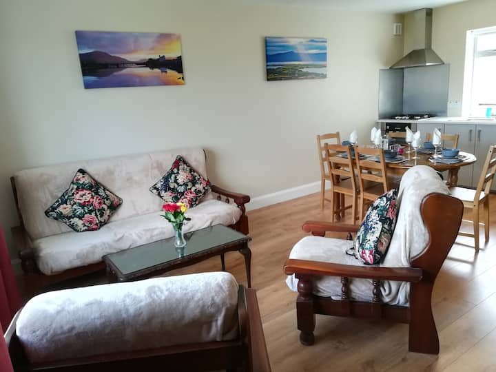 Hillside Cottage Apartment 2 - County Kerry