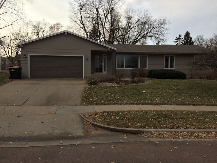Restful Ranch In East Sioux Falls - Sioux Falls, SD