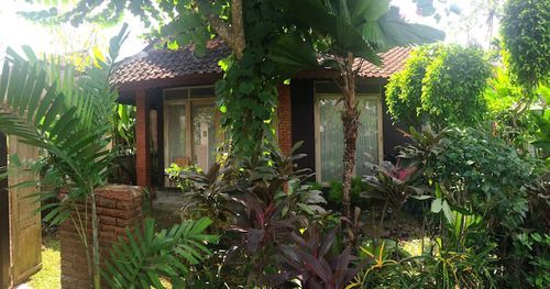 Cengkilung Guest House (No Balcony) - Denpasar